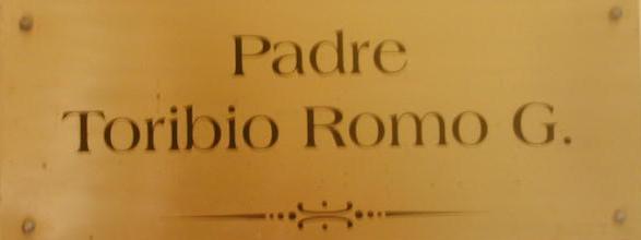 Placa de bronce Padre Toribio Romo G