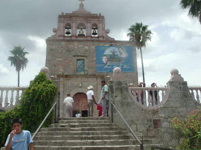 Escalinatas al templo